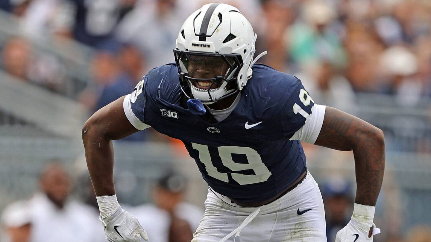 The Latest on Tennessee Football Transfer Addition Chaz Coleman's Status