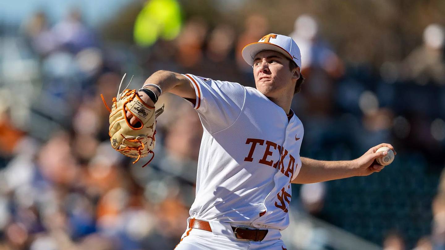 Dylan Volantis Returns to Form as Texas Opens Missouri Series With Win