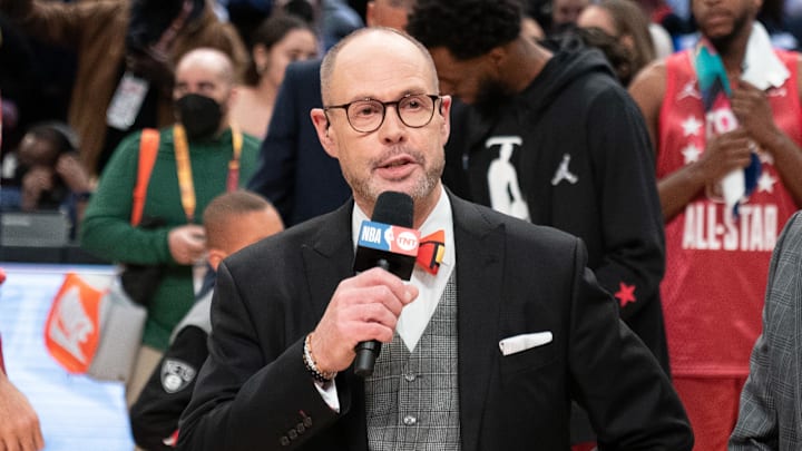 February 20, 2022; Cleveland, Ohio, USA; TNT broadcaster Ernie Johnson Jr. after the 2022 NBA All-Star Game at Rocket Mortgage FieldHouse. Mandatory Credit: Kyle Terada-Imagn Images February 20, 2022; Cleveland, Ohio, USA; TNT broadcaster Ernie Johnson Jr. after the 2022 NBA All-Star Game at Rocket Mortgage FieldHouse. Mandatory Credit: Kyle Terada-Imagn Images