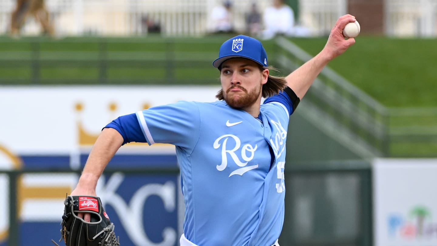 Red Sox sign former Yankees prospect who was traded to Royals for Andrew  Benintendi