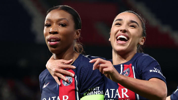 Grace Geyoro et Sakina Karchaoui pourraient voir débarquer du très lourd du côté du PSG. Grace Geyoro et Sakina Karchaoui pourraient voir débarquer du très lourd du côté du PSG.