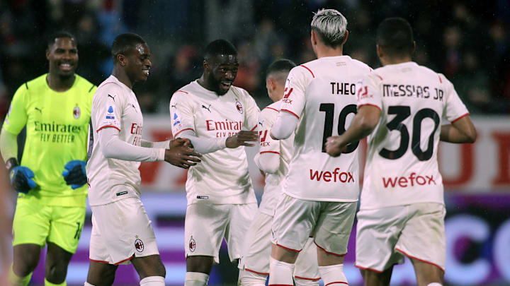 La festa del Milan a Cagliari La festa del Milan a Cagliari