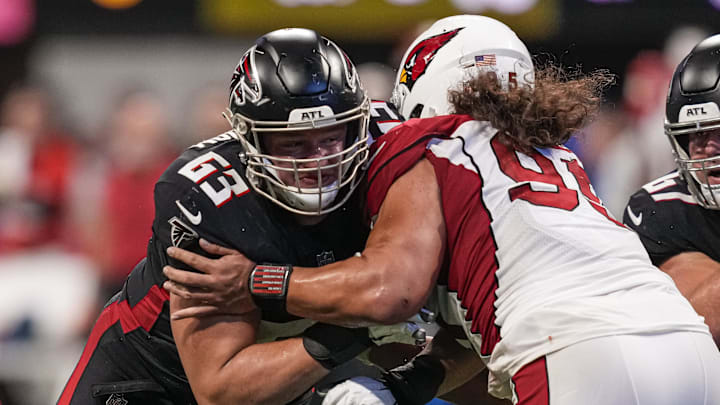 Atlanta Falcons guard Chris Lindstrom