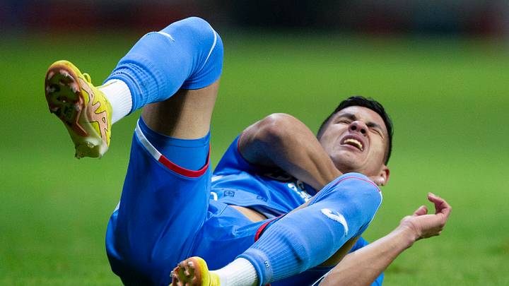 Uriel Antuna no regresará al Viejo Continente
