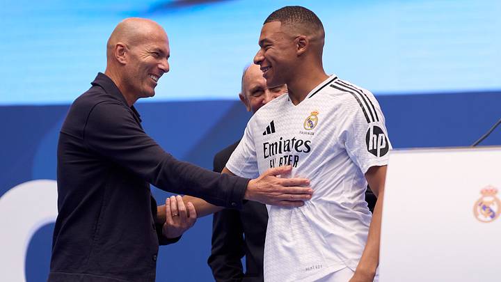 Kylian Mbappe mit Zinedine Zidane Kylian Mbappe mit Zinedine Zidane