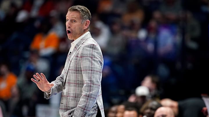 Alabama head coach Nate Oats works with his team against Florida during the first half of a Southeastern Conference tournament semifinal game at Bridgestone Arena in Nashville, Tenn., Saturday, March 15, 2025. Alabama head coach Nate Oats works with his team against Florida during the first half of a Southeastern Conference tournament semifinal game at Bridgestone Arena in Nashville, Tenn., Saturday, March 15, 2025.