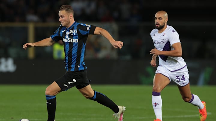 Teun Koopmeiners y Sofyan Amrabat