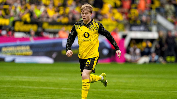 Borussia Dortmund v Bayer 04 Leverkusen - Bundesliga