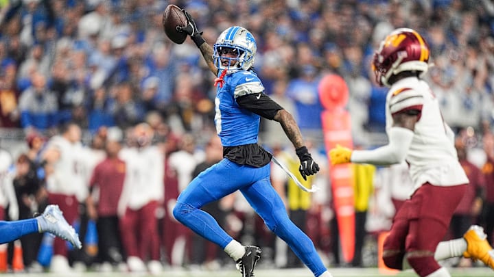 Detroit Lions wide receiver Jameson Williams (9) runs against Washington Commanders at Ford Field
