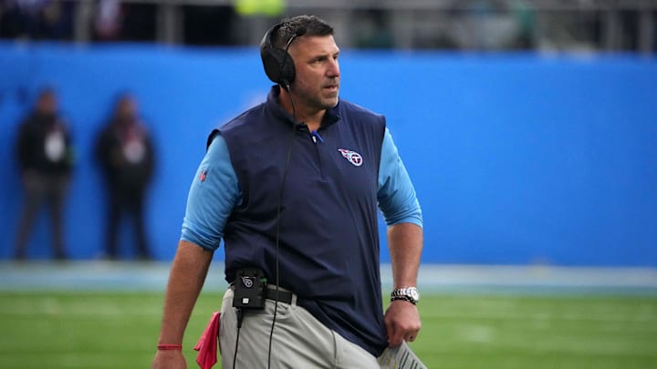 Oct 15, 2023; London, United Kingdom; Tennessee Titans coach Mike Vrabel watches from the sidelines against the Baltimore Ravens in the second half during an NFL International Series game at Tottenham Hotspur Stadium. Oct 15, 2023; London, United Kingdom; Tennessee Titans coach Mike Vrabel watches from the sidelines against the Baltimore Ravens in the second half during an NFL International Series game at Tottenham Hotspur Stadium.