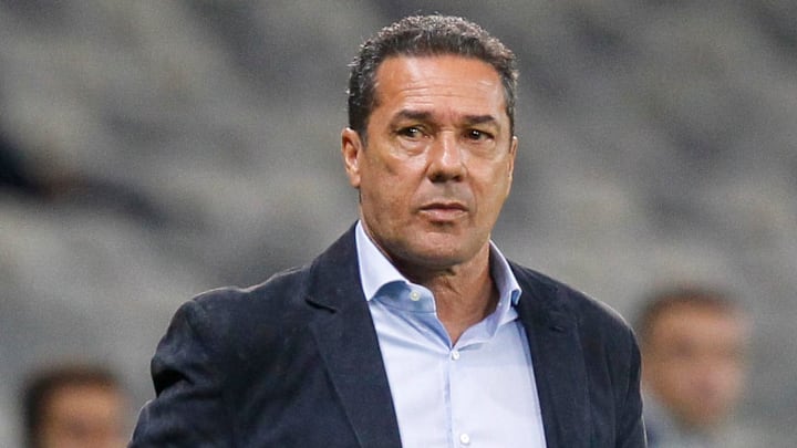 Raposa acumula apenas oito vitórias na Série B Raposa acumula apenas oito vitórias na Série B