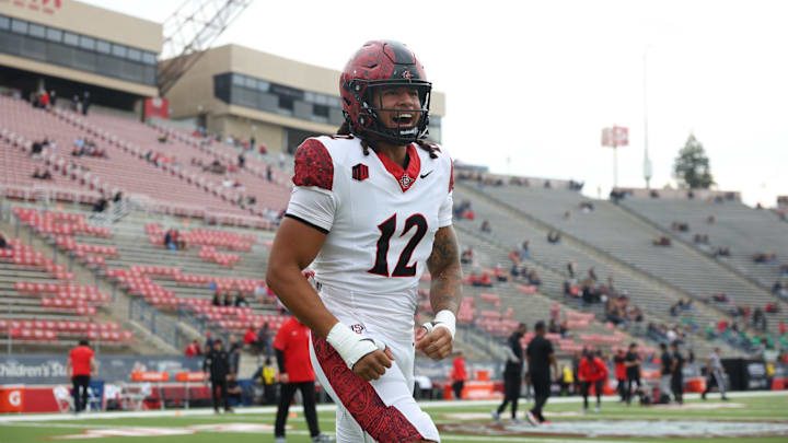 San Diego State Aztecs linebacker Owen Chambliss (12). San Diego State Aztecs linebacker Owen Chambliss (12).