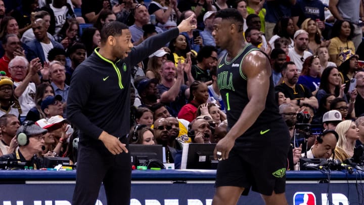 Apr 14, 2024; New Orleans, Louisiana, USA; New Orleans Pelicans head coach Willie Green gives direction to forward Zion Williamson (1) on a time out against the Los Angeles Lakers during the first half at Smoothie King Center. Apr 14, 2024; New Orleans, Louisiana, USA; New Orleans Pelicans head coach Willie Green gives direction to forward Zion Williamson (1) on a time out against the Los Angeles Lakers during the first half at Smoothie King Center.