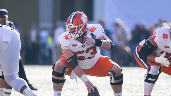 Clemson Tigers center Ryan Linthicum has found joy in his football journey, knowing the team will bounce back in the upcoming weeks. 