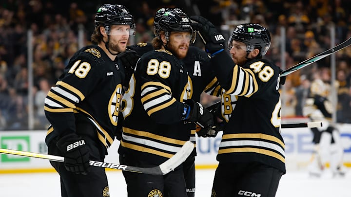 Los Angeles Kings v Boston Bruins