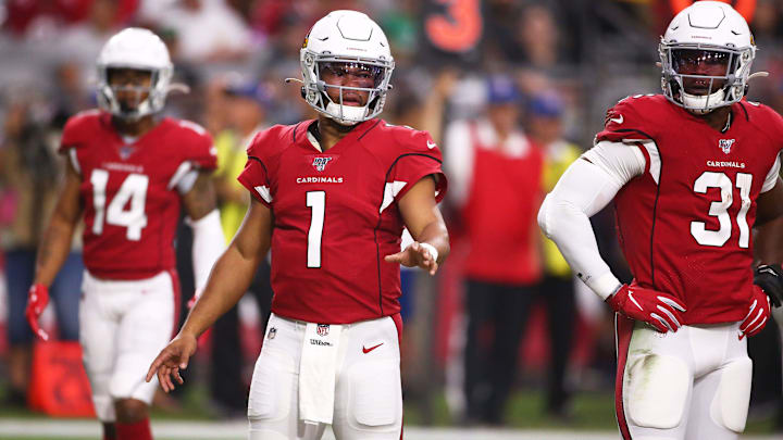 Arizona Cardinals quarterback Kyler Murray (1) against Oakland in the first half during a preseason Arizona Cardinals quarterback Kyler Murray (1) against Oakland in the first half during a preseason