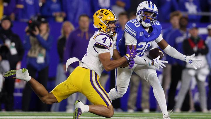 Oct 10, 2026; Lexington, Kentucky, USA; Kentucky Wildcats defensive back Terhyon Nichols (20) breaks up a pass intended for LSU Tigers wide receiver Jackson Harris (4) during the first half at Kroger Field. Mandatory Credit: Jordan Prather-Imagn Images Oct 10, 2026; Lexington, Kentucky, USA; Kentucky Wildcats defensive back Terhyon Nichols (20) breaks up a pass intended for LSU Tigers wide receiver Jackson Harris (4) during the first half at Kroger Field. Mandatory Credit: Jordan Prather-Imagn Images