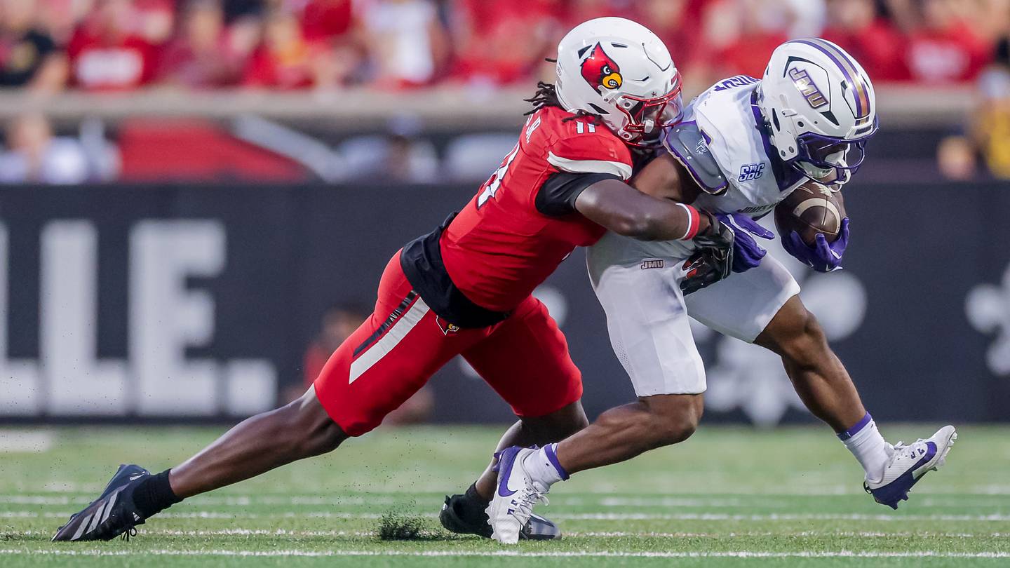 Louisville Fan’s Dream: Big, Fast WR Ready to Dominate Defenses — Could’ve Been a Top Pick