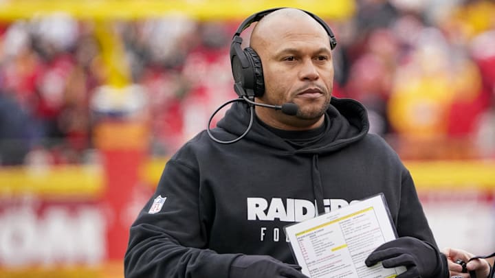 Dec 25, 2023; Kansas City, Missouri, USA; Las Vegas Raiders interim head coach Antonio Pierce on Dec 25, 2023; Kansas City, Missouri, USA; Las Vegas Raiders interim head coach Antonio Pierce on