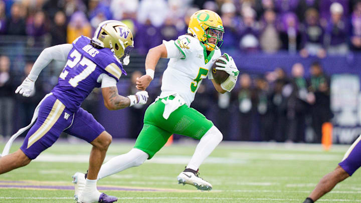 Dante Moore led the Ducks to an 11-1 record and the No. 5-seed in the College Football Playoff with 2,733 yards passing and 24 touchdowns, but he got no love in balloting for the Heisman Trophy. Dante Moore led the Ducks to an 11-1 record and the No. 5-seed in the College Football Playoff with 2,733 yards passing and 24 touchdowns, but he got no love in balloting for the Heisman Trophy.