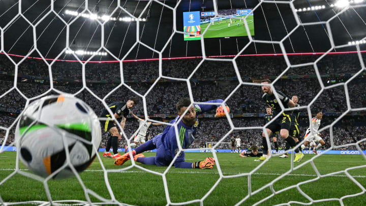 Torneio continental começou com tudo na Alemanha