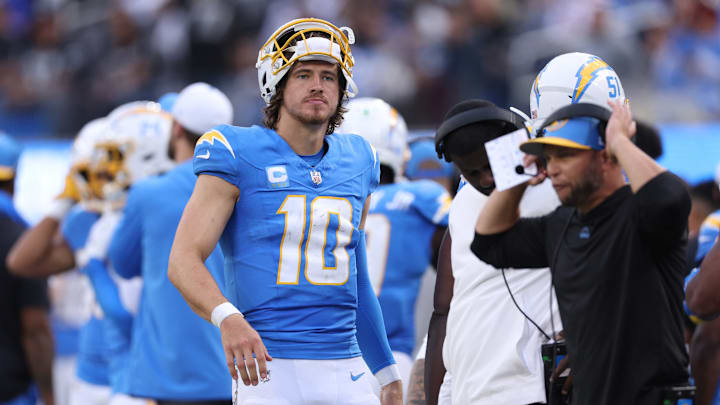 Las Vegas Raiders v Los Angeles Chargers