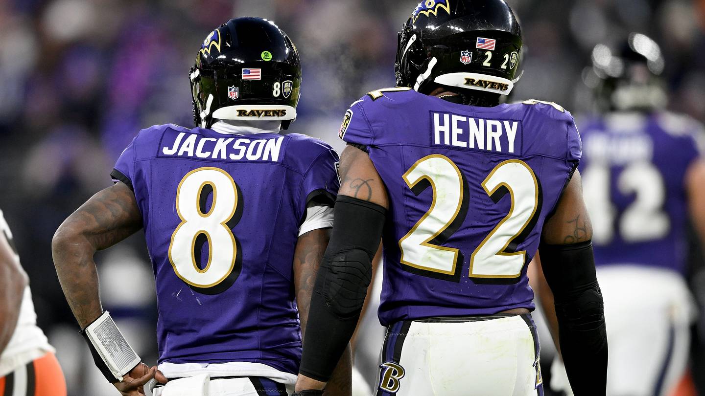 Derrick Henry and Lamar Jackson celebrating