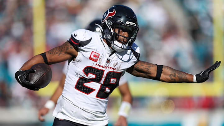 Bet the OVER on Joe Mixon's rushing yards total against the Dolphins.