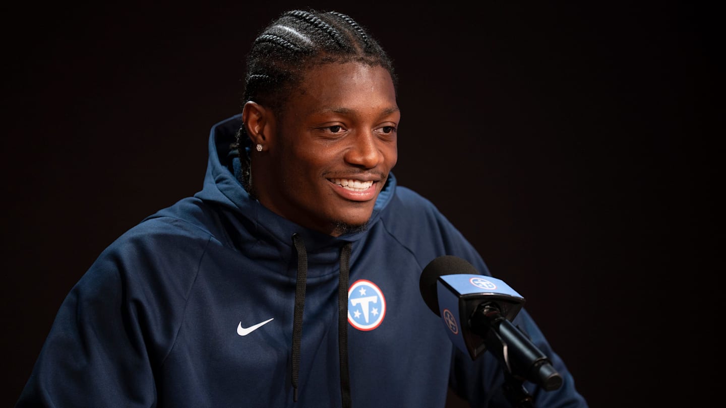 Titans Provide First Look at Exciting New WR Duo