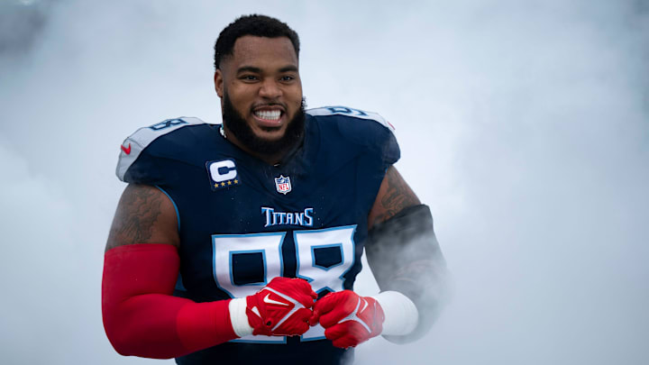 Tennessee Titans defensive tackle Jeffery Simmons (98) takes the field before their game against the New England Patriots at Nissan Stadium in Nashville, Tenn., Sunday, Nov. 3, 2024.