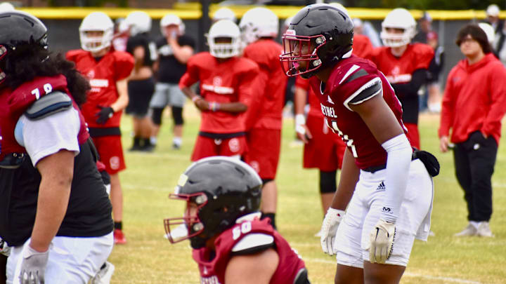 Bethel linebacker Zaydrius Rainey-Sale, the Northwest's top 2025 prospect, competes at the PLU 11v11 Passing Tournament. Bethel linebacker Zaydrius Rainey-Sale, the Northwest's top 2025 prospect, competes at the PLU 11v11 Passing Tournament.