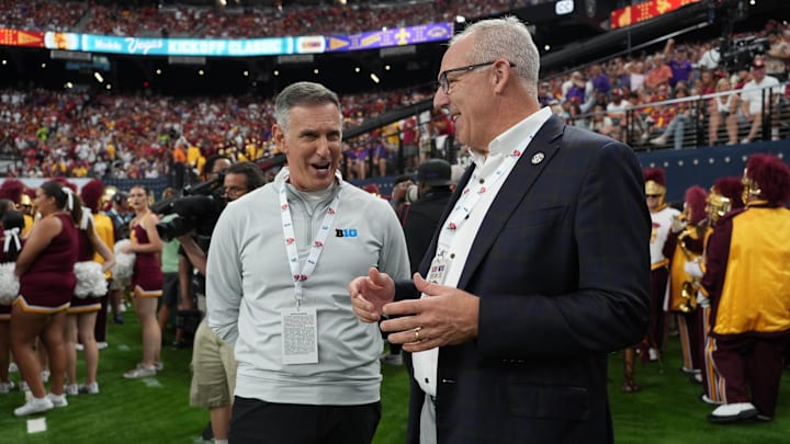 Big Ten commissioner Tony Petitti (left) and SEC commissioner Greg Sankey attend the game between LSU and USC.