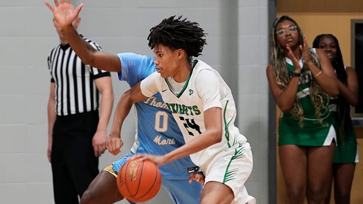 New Syracuse basketball 3-star commit Aaron Womack is a knock-down shooter who continues to evolve his game, scouts say.