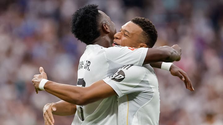 Vini Junior e Mbappé devem formar dupla de ataque titular