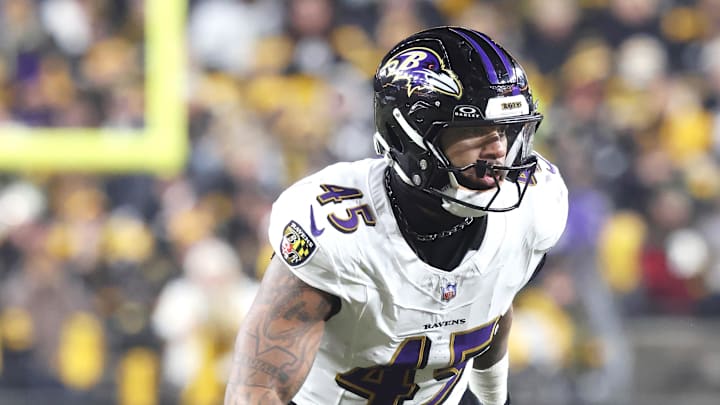 Baltimore Ravens linebacker Mike Green