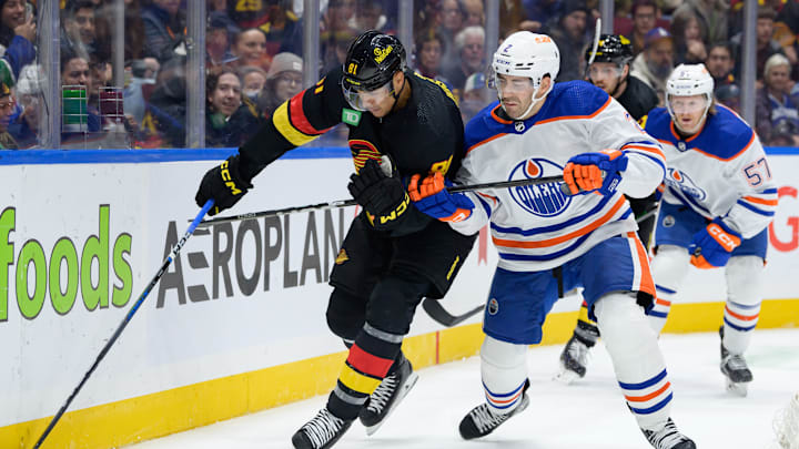 Edmonton Oilers v Vancouver Canucks