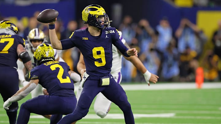 Jan 8, 2024; Houston, TX, USA; Michigan Wolverines quarterback J.J. McCarthy (9) passes the ball in the National Championship.