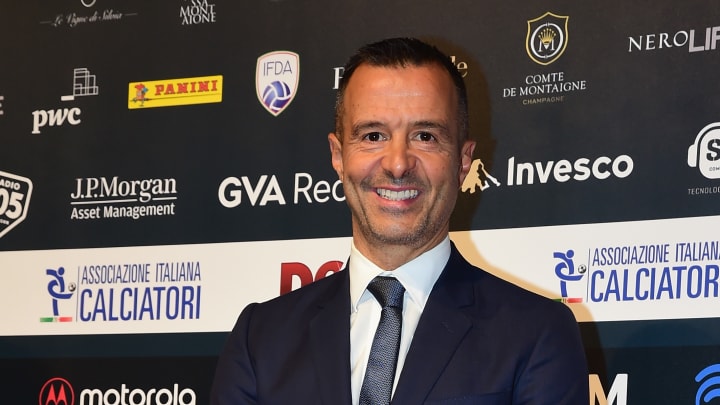 Jorge Mendes: Im Männerfußball ist der Berater eine bekannte Figur - nun steigt er auch bei den Frauen ein Jorge Mendes: Im Männerfußball ist der Berater eine bekannte Figur - nun steigt er auch bei den Frauen ein