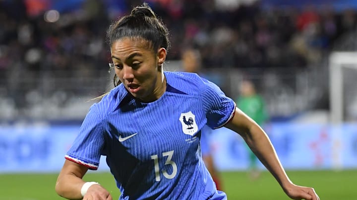 Selma Bacha monte en puissance. Selma Bacha monte en puissance.