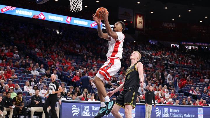 Arizona Wildcats guard Cameron Holmes (2). Arizona Wildcats guard Cameron Holmes (2).