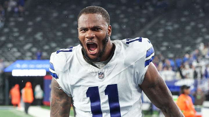 Dallas Cowboys linebacker Micah Parsons celebrates after the game against the New York Giants at MetLife Stadium. 