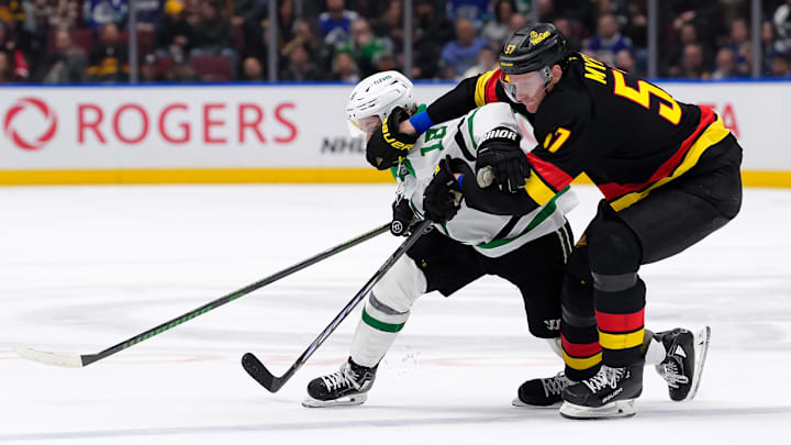 Dallas Stars v Vancouver Canucks