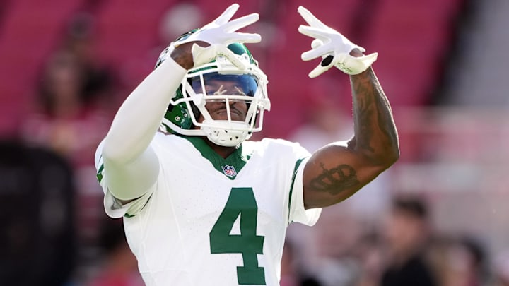 Sep 9, 2024; Santa Clara, California, USA; New York Jets cornerback D.J. Reed (4) gestures before the game against the San Francisco 49ers at Levi's Stadium. Mandatory Credit: Darren Yamashita-Imagn Images