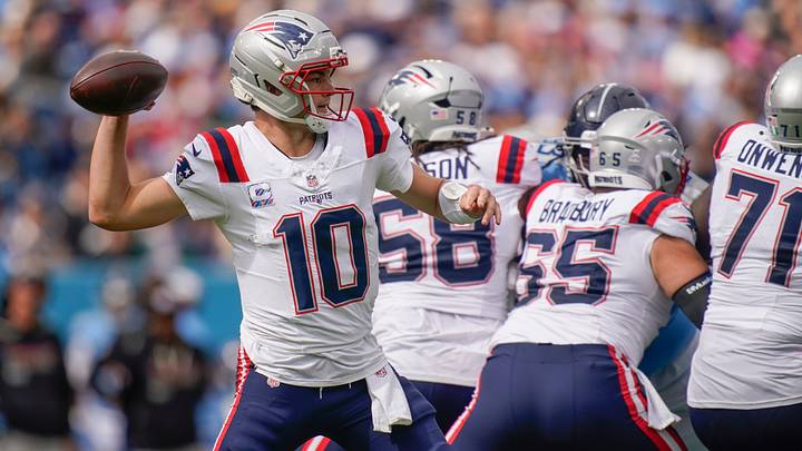 New England Patriots quarterback Drake Maye (10) fires the ball downfield during the first quarter against the Tennessee Titans at Nissan Stadium in Nashville, Tenn., Sunday, Oct. 19, 2025. New England Patriots quarterback Drake Maye (10) fires the ball downfield during the first quarter against the Tennessee Titans at Nissan Stadium in Nashville, Tenn., Sunday, Oct. 19, 2025.