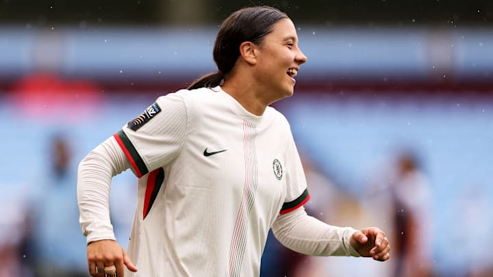 Chelsea FC's Sam Kerr celebrates in match against Aston Villa
