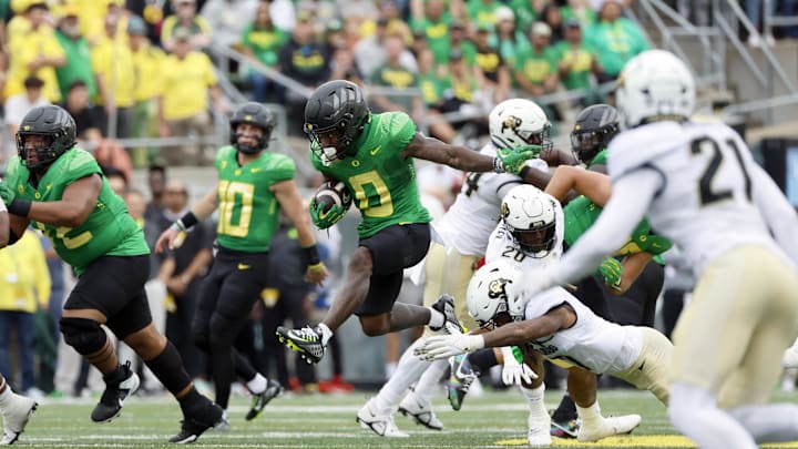 Bucky Irving, Oregon Ducks football