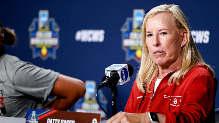 Oklahoma head coach Patty Gasso 