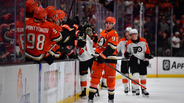 Mar 18, 2026; Anaheim, California, USA; Anaheim Ducks center Leo Carlsson (91) celebrates his goal scored against the Philadelphia Flyers during the third period at Honda Center. 