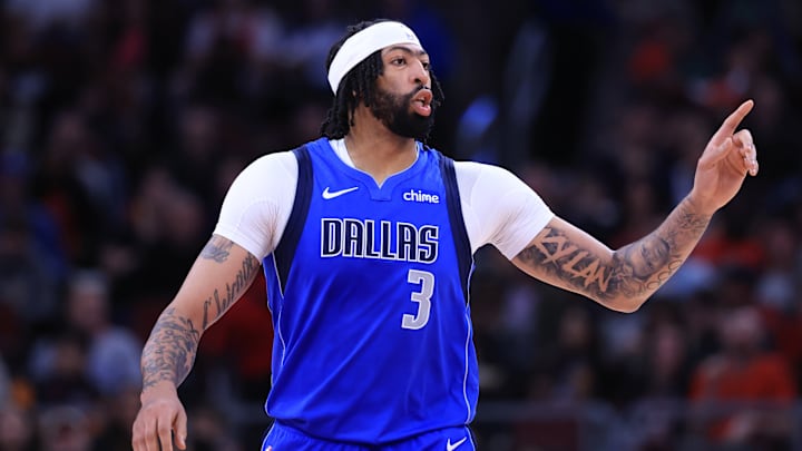 Dallas Mavericks v Chicago Bulls