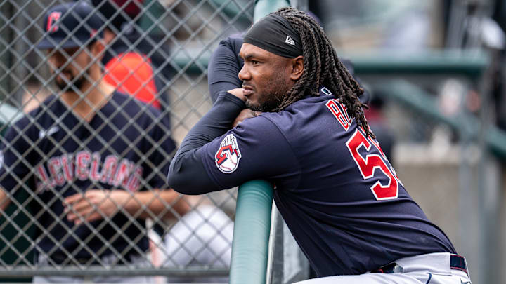 Josh Bell no ha podido rendir para Cleveland 